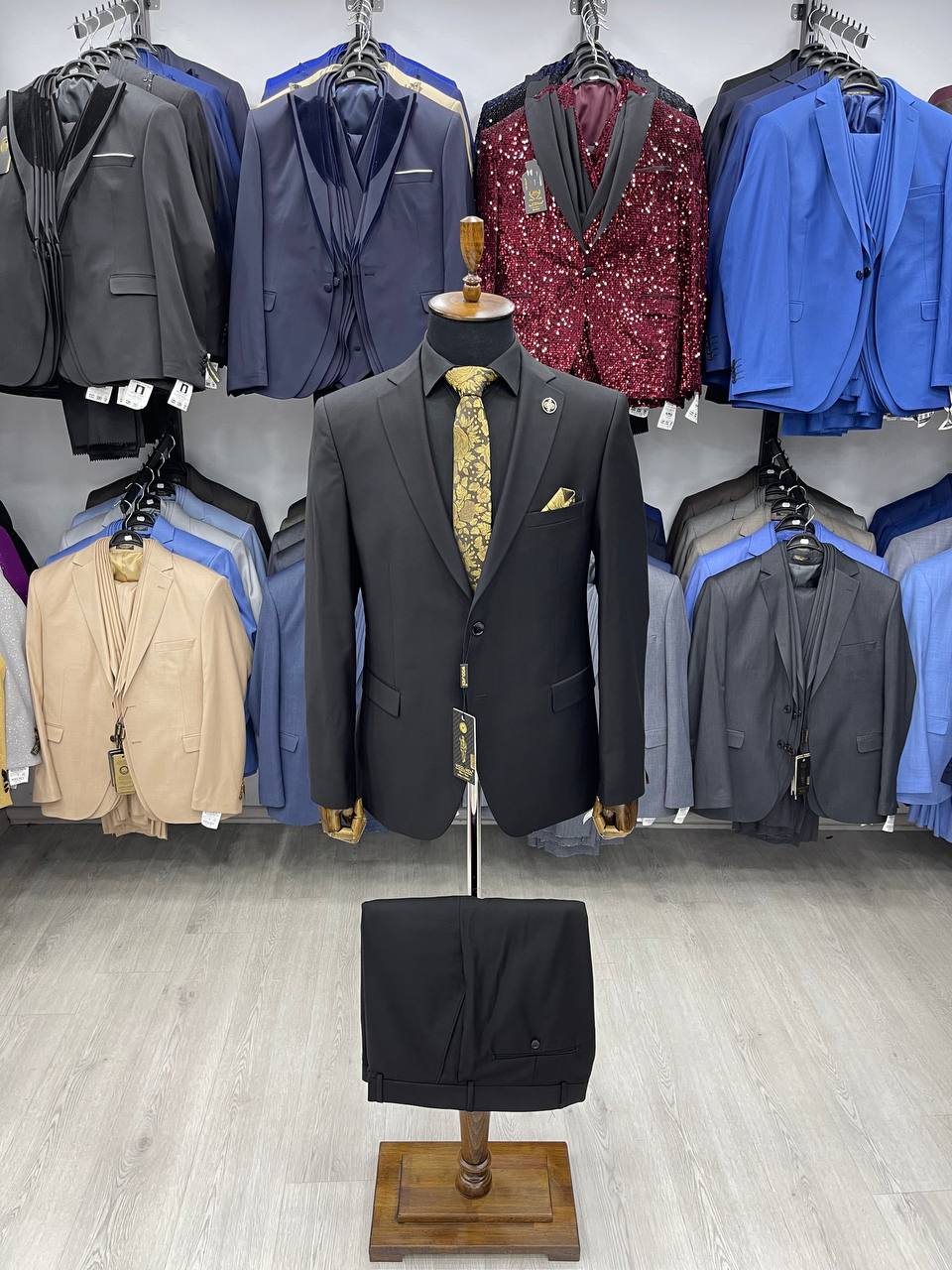 Black classic 2pc suit